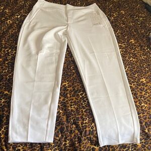 Athleta White Women's Track Pants

SALE!!! By two or more Athleta items $15 each